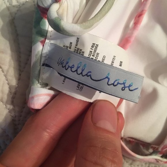 Isabella Rose bikini - Picture 5 of 6